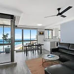 Capricorn One Beachside Holiday Apartments - Official
