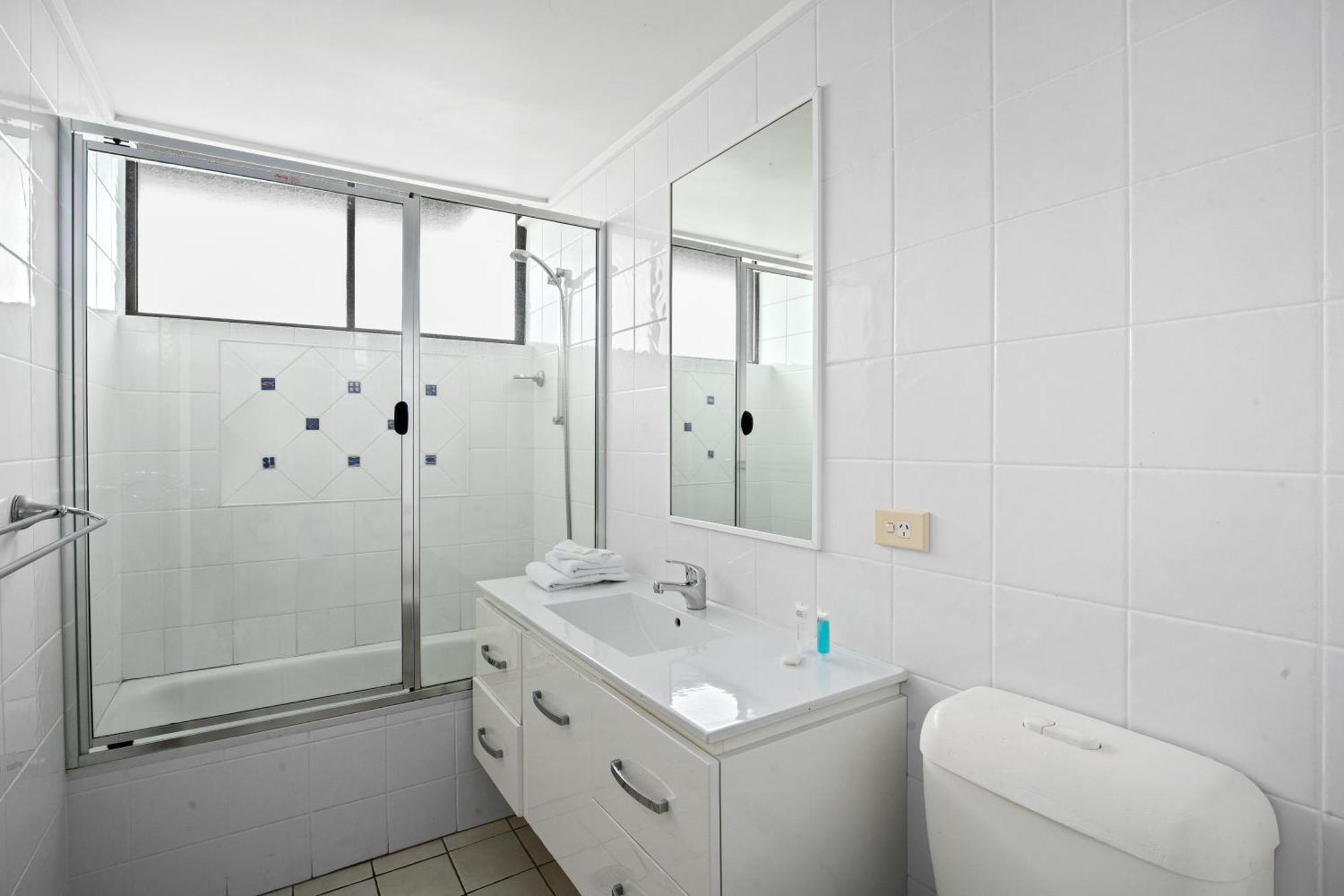 Aparthotel Capricorn One Beachside - Official Gold Coast