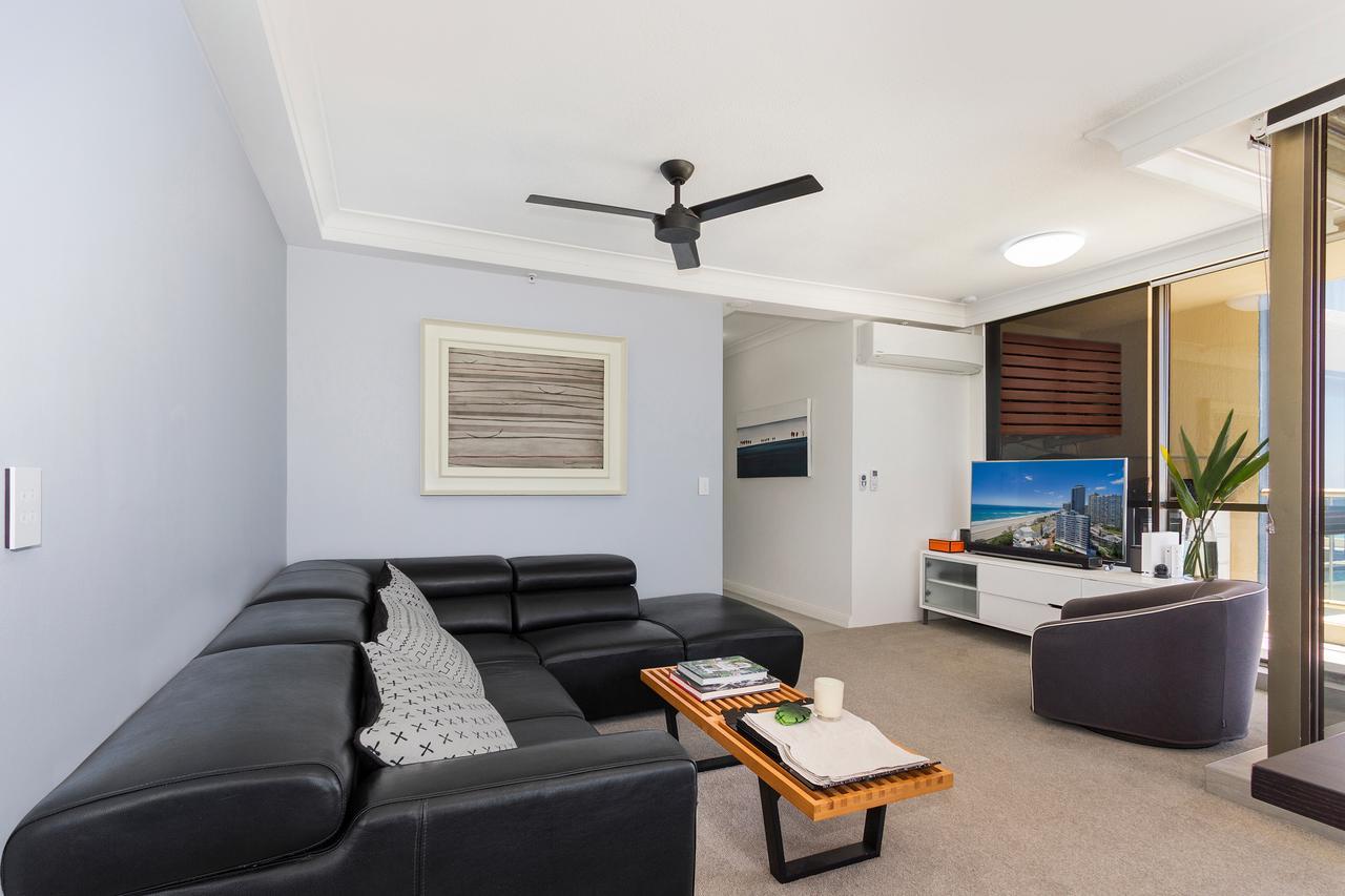 Capricorn One Beachside - Official Gold Coast