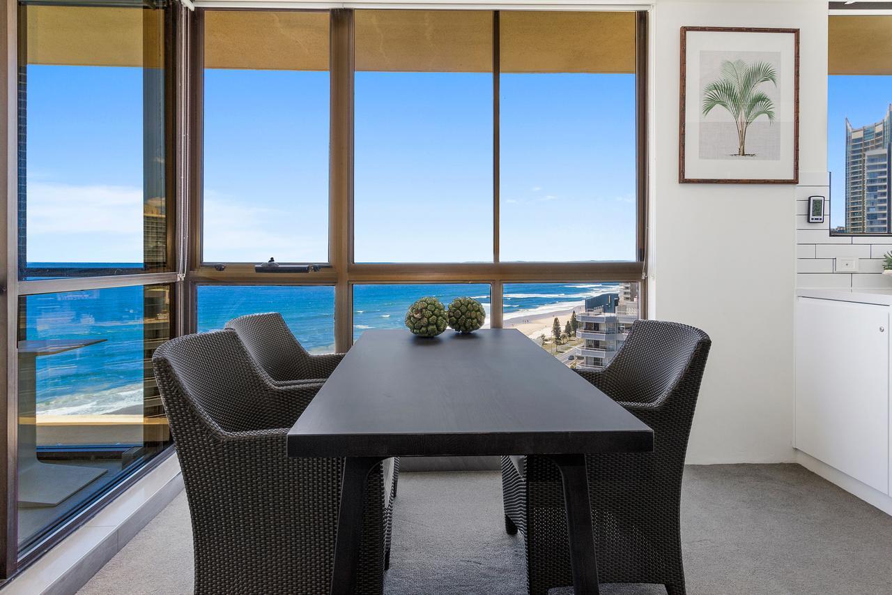 Capricorn One Beachside - Official Gold Coast