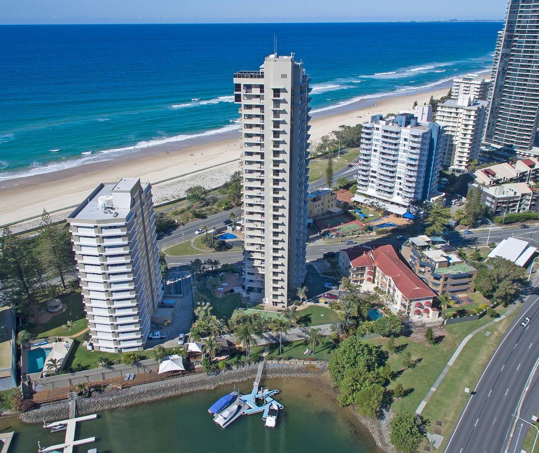 Aparthotel Capricorn One Beachside - Official
