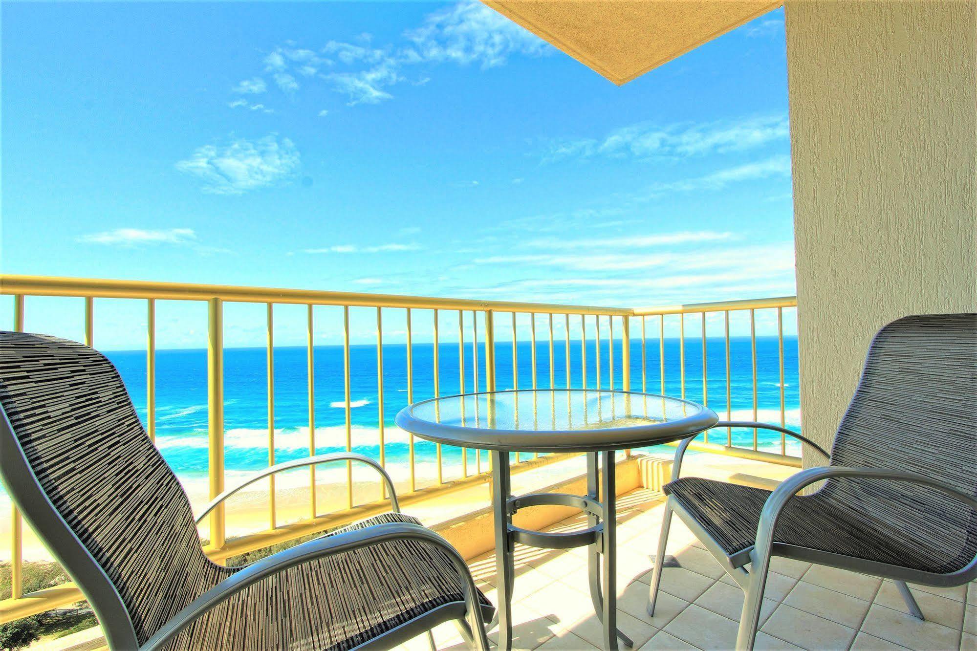 Aparthotel Capricorn One Beachside - Official Gold Coast