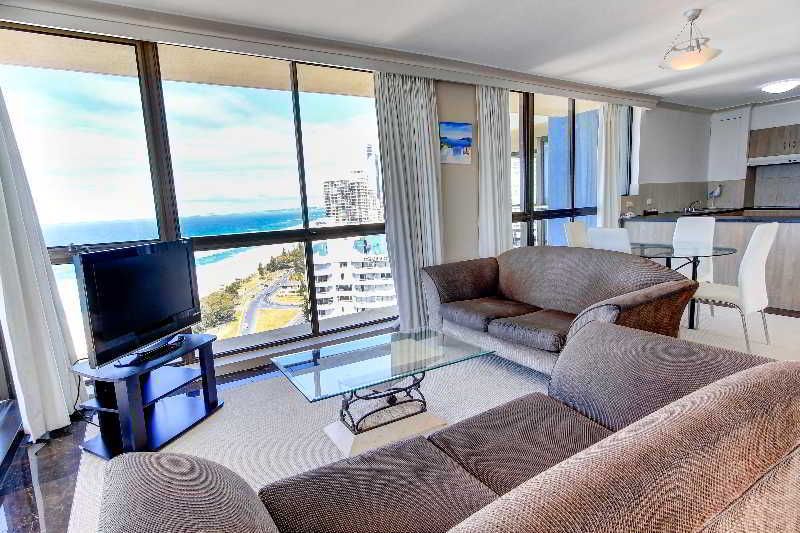 Capricorn One Beachside - Official 4* Gold Coast